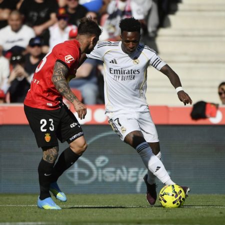 Real Madrid On The Knife's Edge Against Bayern