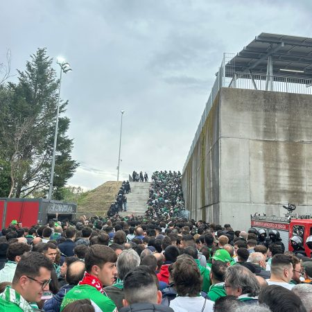 Betis Eleva Quejas a la UEFA: Caos y Retrasos Marcan la Experiencia de sus Aficionados en Braga