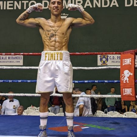 ¡El Boxeo Español se Prepara para una Batalla Épica! Endika Gómez, a un Paso del Título Nacional del Peso Pluma
