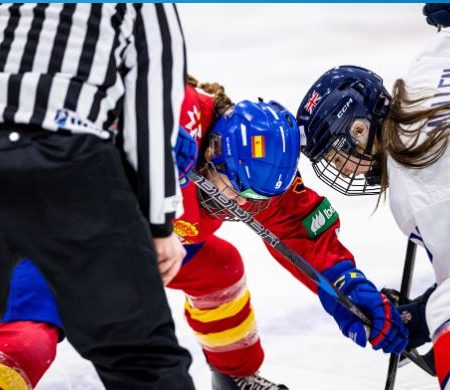 España Lucha Hasta el Final pero Cae Ante Gran Bretaña en el Mundial de Hockey Hielo Femenino