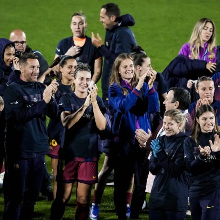 El Barça Conquista su Séptima Liga Consecutiva en un Derbi Histórico