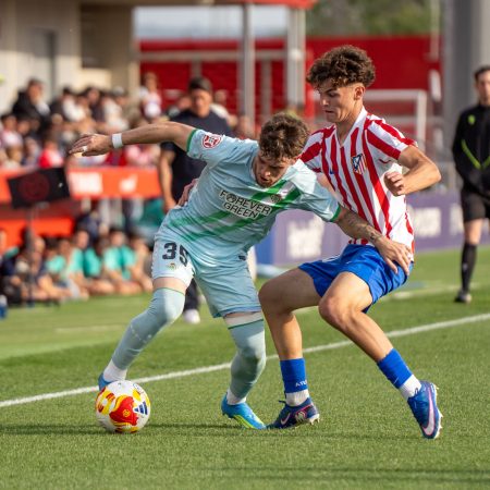 El Atlético Madrileño se impone al Betis Deportivo en un emocionante encuentro