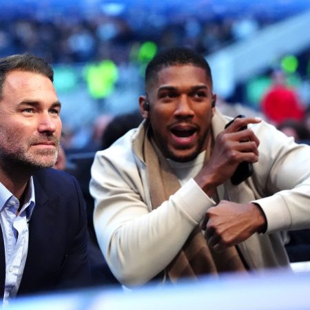 El Gran Duelo de Pesos Pesados: Joshua y Fury Listos para la Batalla