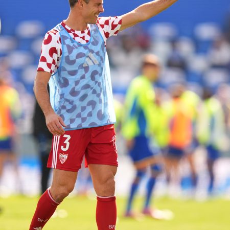 El Regreso de Azpilicueta: Esperanza para el Sevilla en la Lucha por la Permanencia